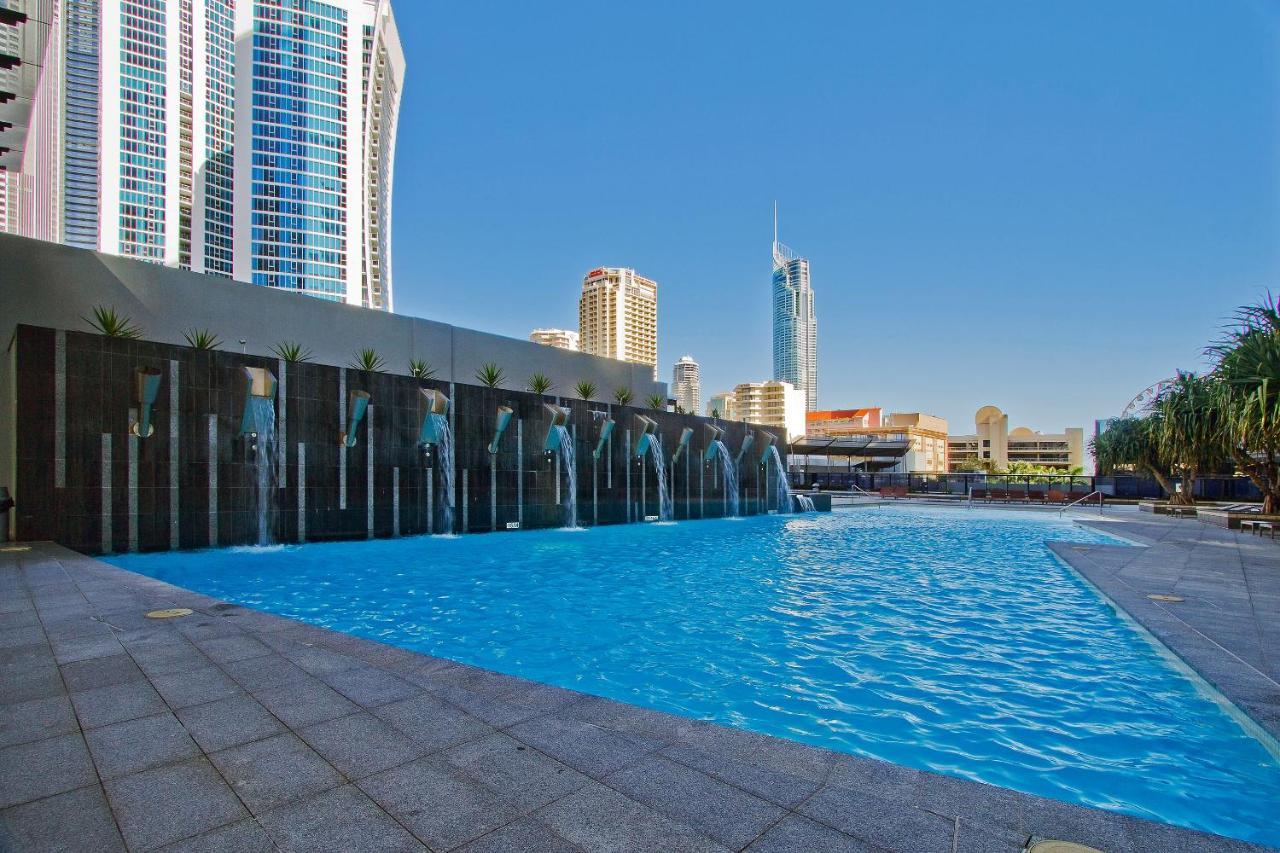 Circle On Cavill By Vaun Aparthotel โกลด์โคสต์ ภายนอก รูปภาพ