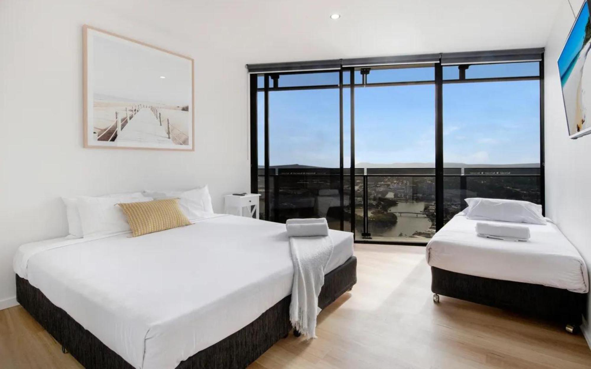 Circle On Cavill By Vaun Aparthotel โกลด์โคสต์ ภายนอก รูปภาพ