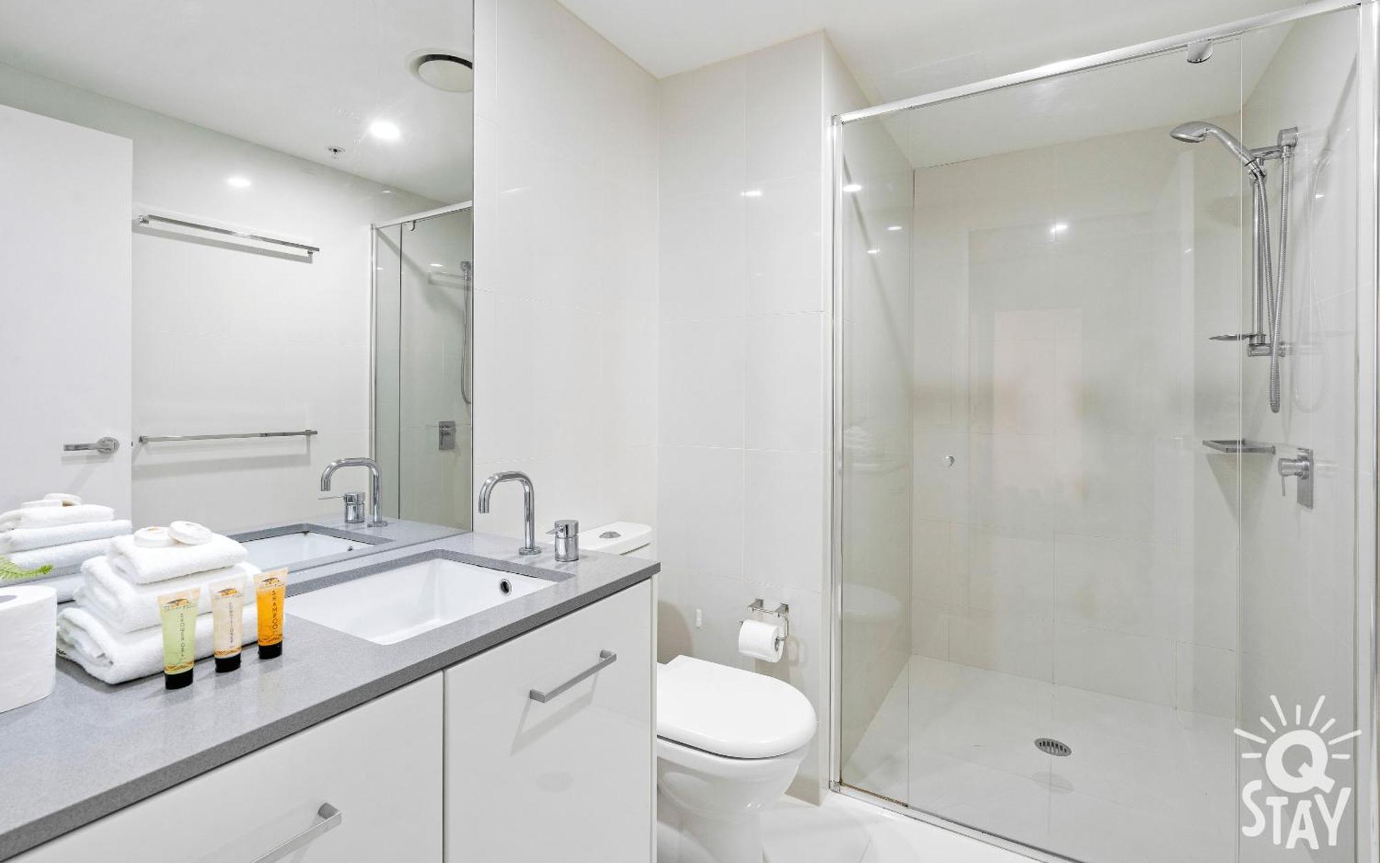 Circle On Cavill By Vaun Aparthotel โกลด์โคสต์ ภายนอก รูปภาพ