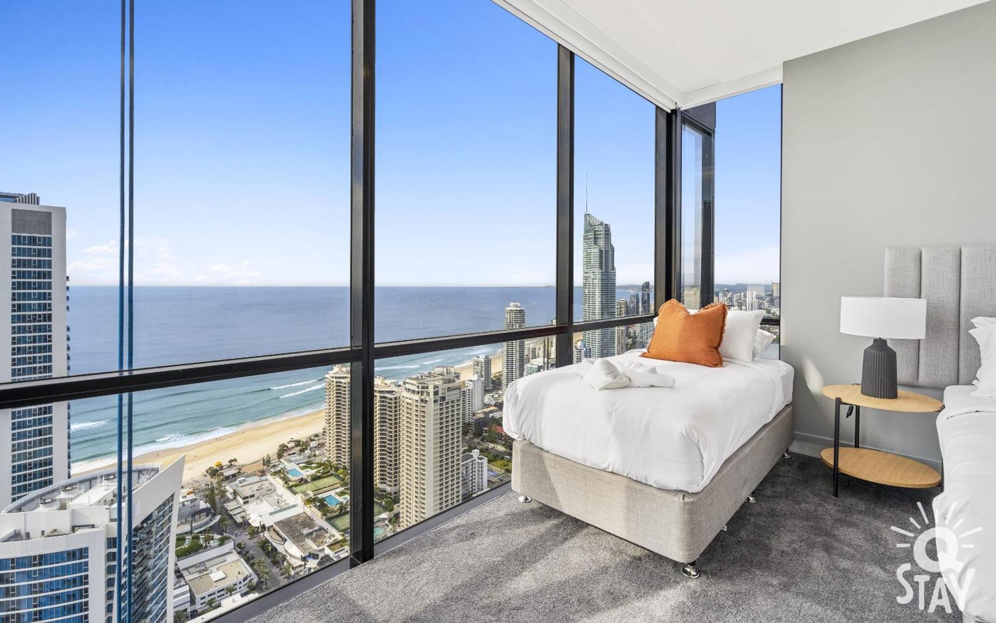 Circle On Cavill By Vaun Aparthotel โกลด์โคสต์ ภายนอก รูปภาพ